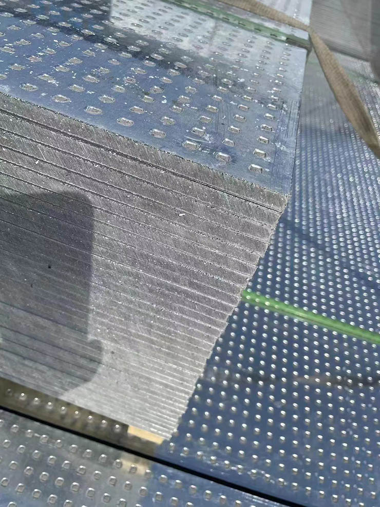 ����ǽ������ǽ